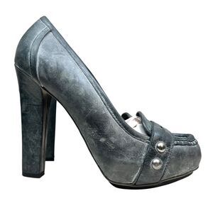 True Religion Women Pumps Hathaway Distress Gray Leather Studded Horse Bit Sz 7M